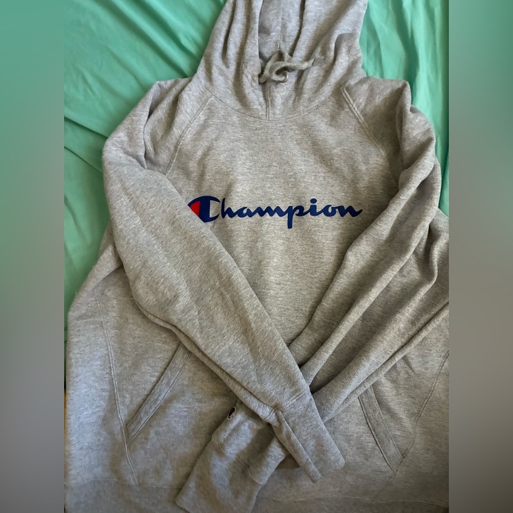 Champion Women’s Heather Gray Pullover Hoodie